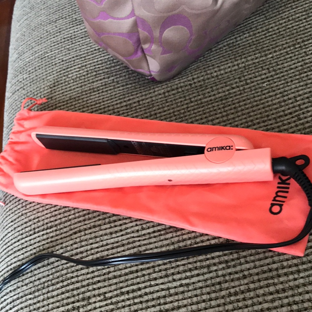 Amina hair straightener - Picture 1 of 5